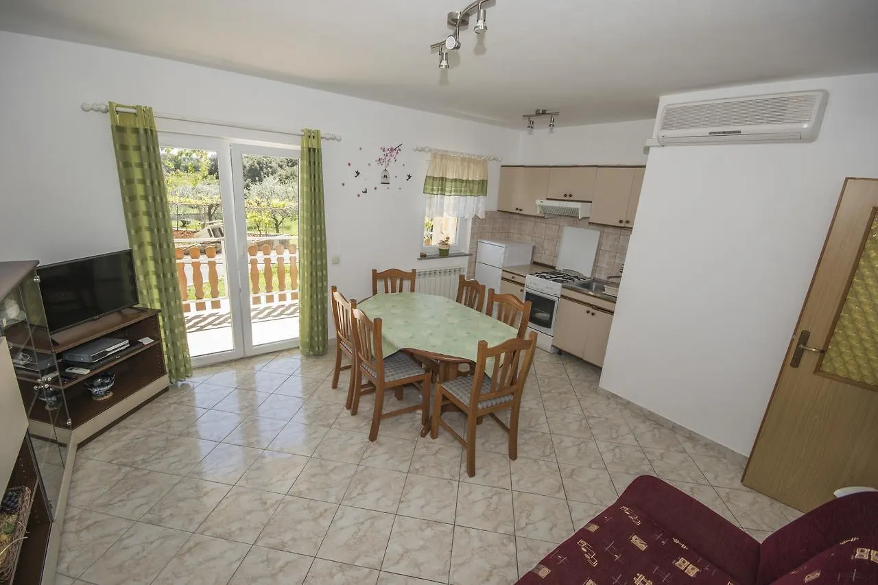 Apartment Ana Pula